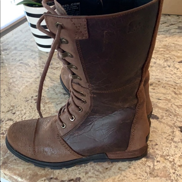 Sorel Laceup Boots MidCalf - Picture 7 of 10